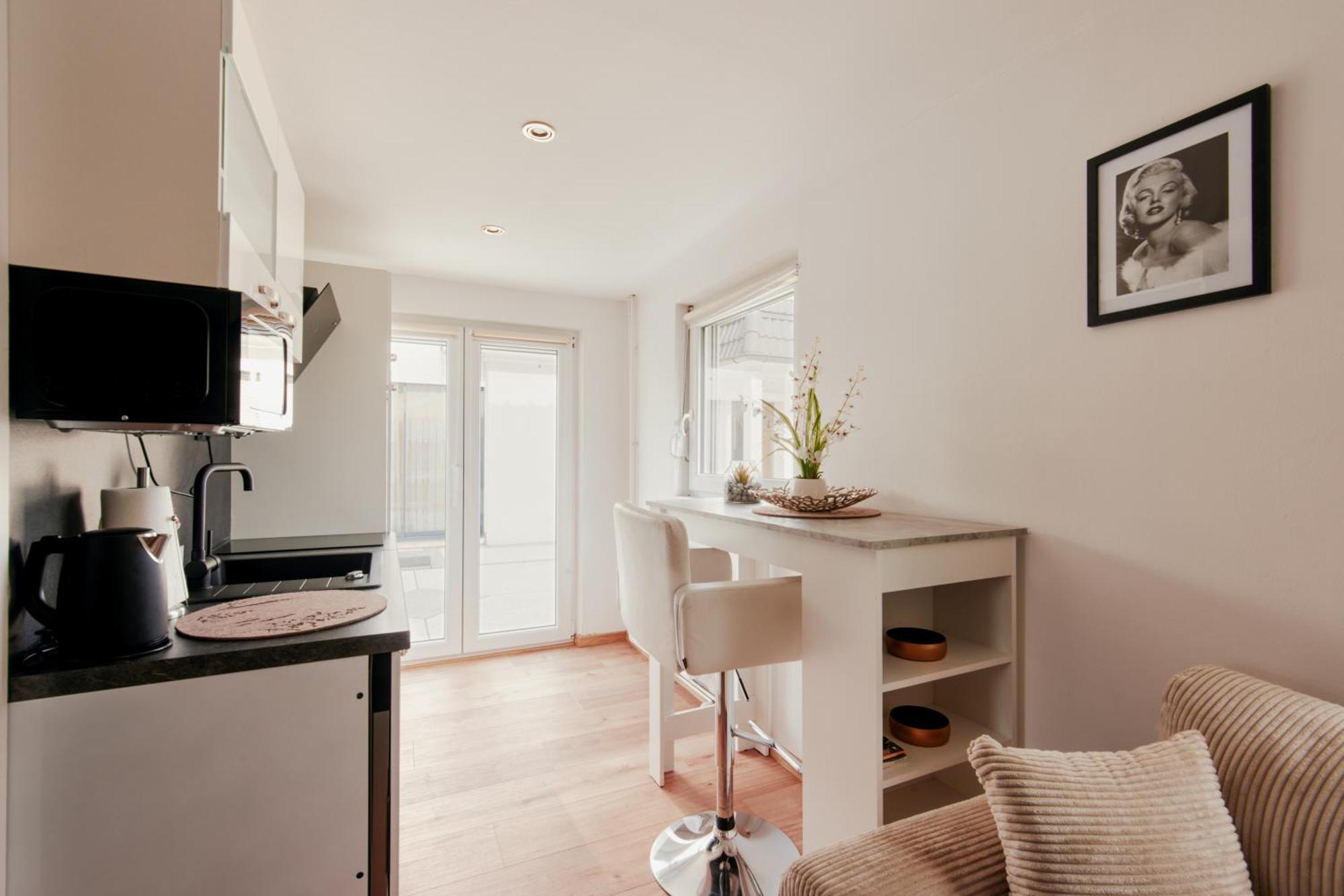 Luxurious 3bd In Prime Location Of Apartment